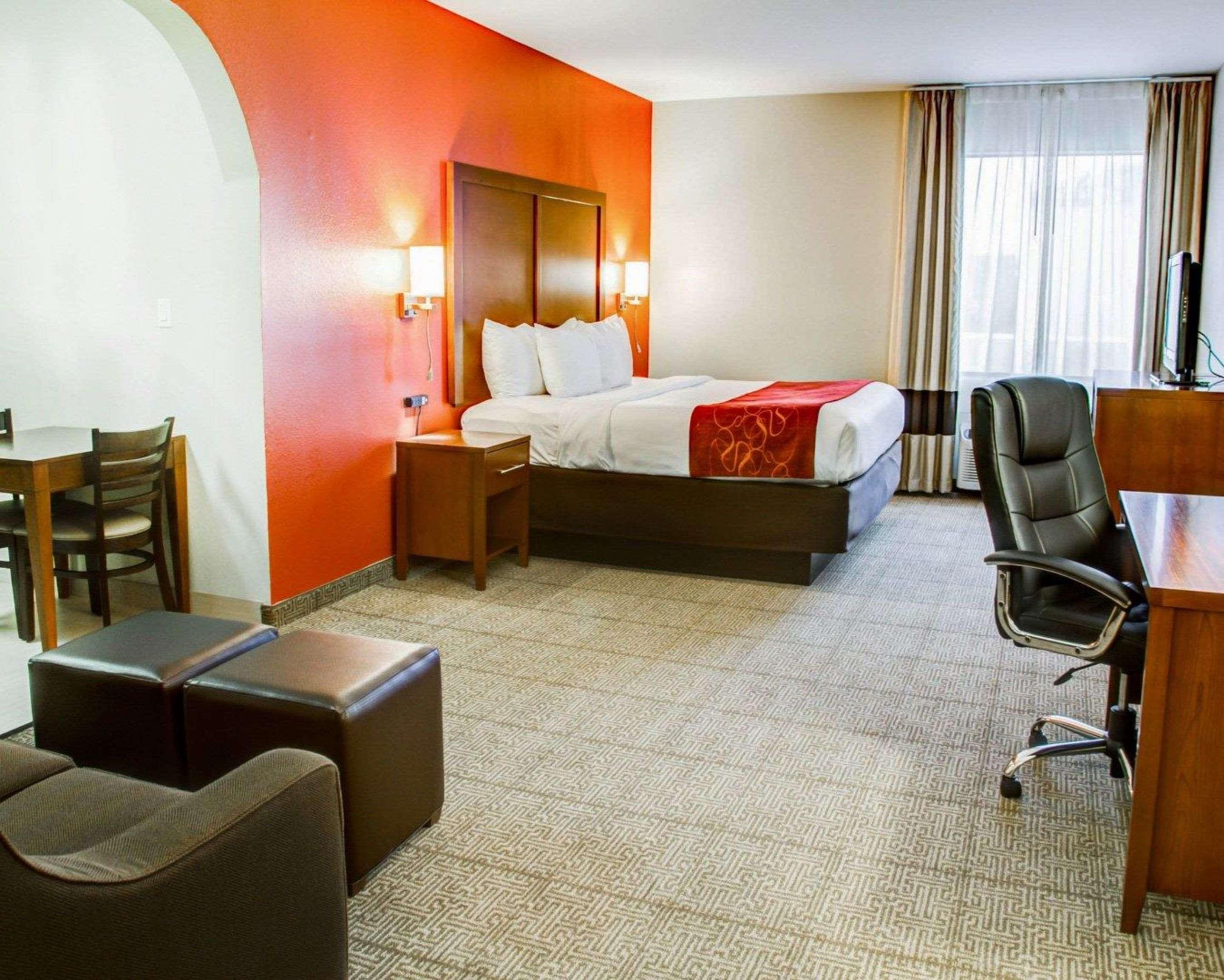 คอมฟอร์ต สวีท ไทเลอร์ เซาท์ Hotel ภายนอก รูปภาพ