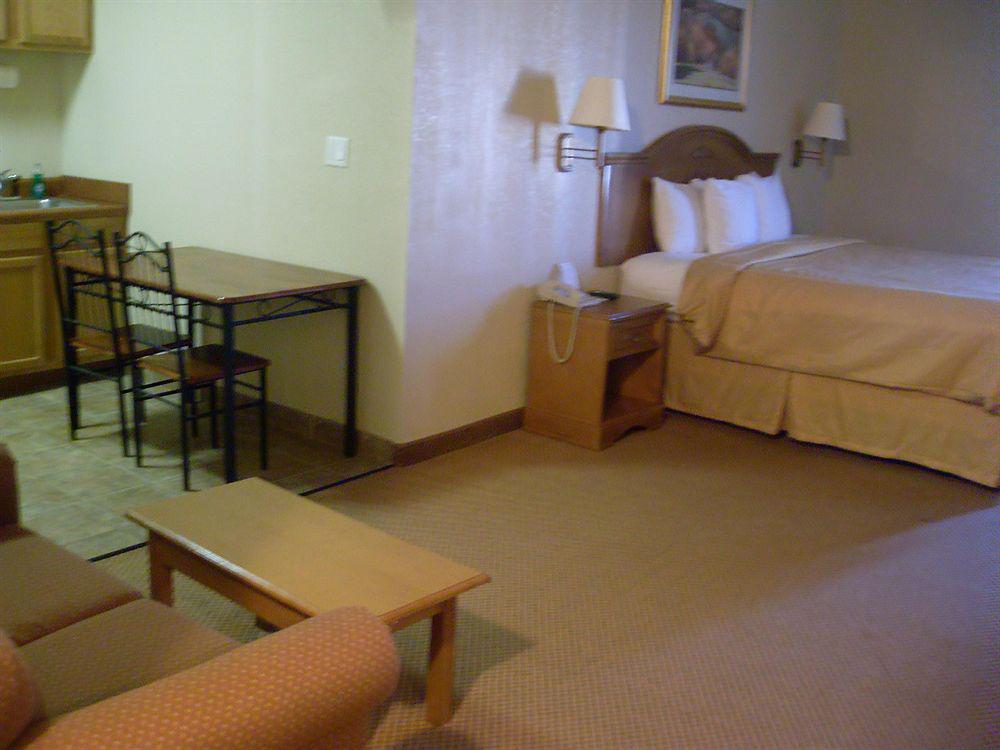 คอมฟอร์ต สวีท ไทเลอร์ เซาท์ Hotel ห้อง รูปภาพ